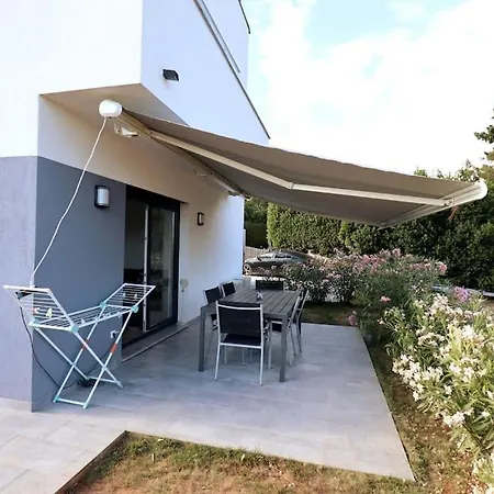 - Dani 1 Apartman Medulin